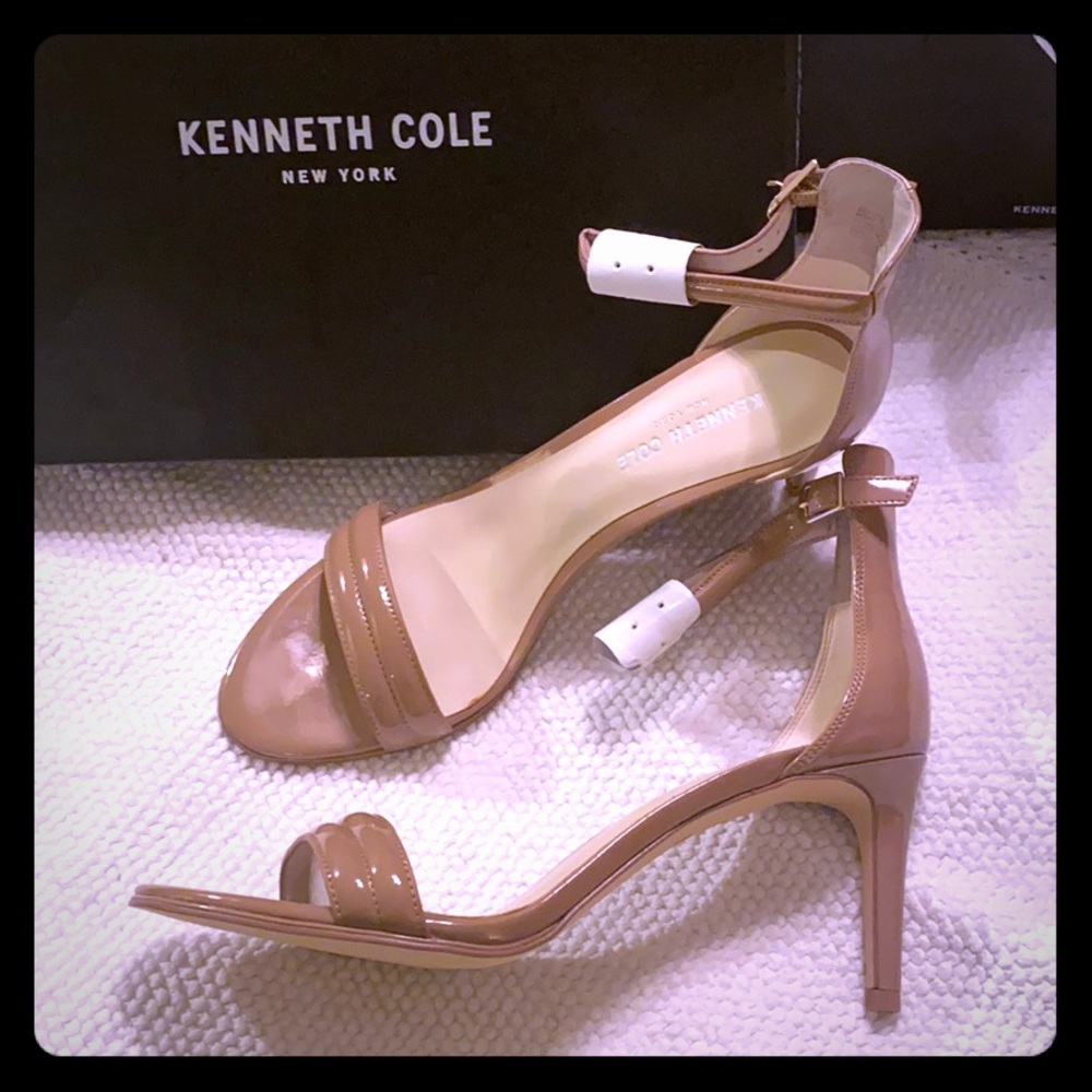 Kenneth Cole Mallory Heel Sandal